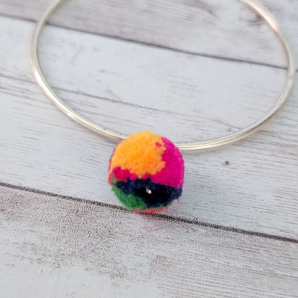 Vintage Bracelet 9" Gold Tone Bangle with Fluffy Multi Colored Ball Charm - Picture 9 of 10